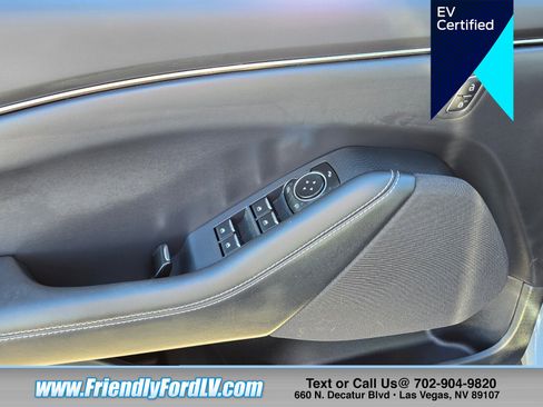 Certified 2025 Ford Mustang Mach-E Select image 17