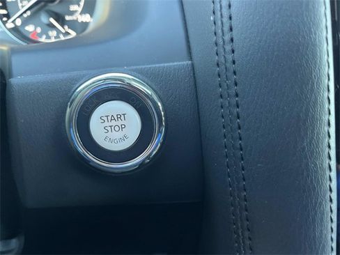 Used 2023 Nissan Armada SL image 35