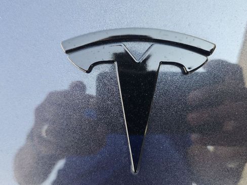 Used 2024 Tesla Model Y Long Range RWD image 9