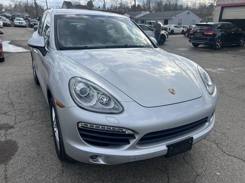 Used 2014 Porsche Cayenne S w/ Basic Package image 5