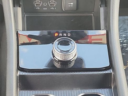 Used 2025 Jeep Grand Cherokee Altitude image 14