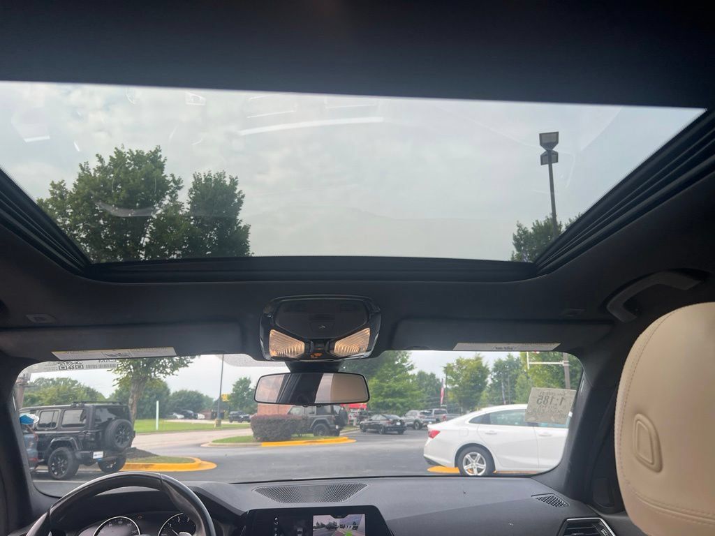 Used 2019 BMW 330i Sedan RWD image 15