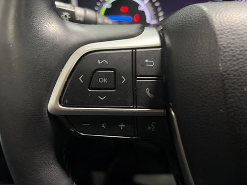 Used 2022 Toyota Highlander Platinum AWD/4WD image 16