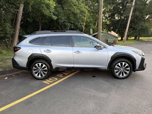 Certified 2023 Subaru Outback Limited AWD/4WD image 9