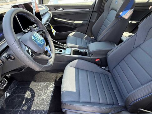 New 2026 Volkswagen Golf image 7