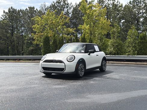 Certified 2026 MINI Cooper 2-Door Hardtop FWD image 13