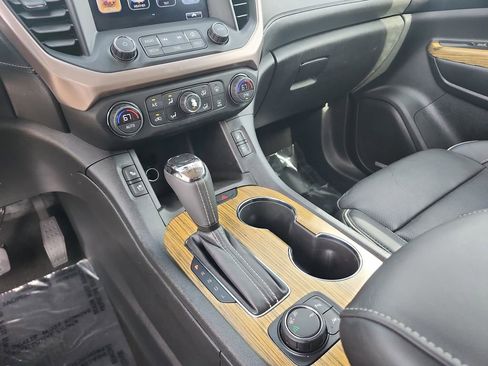 Used 2017 GMC Acadia Denali FWD image 27