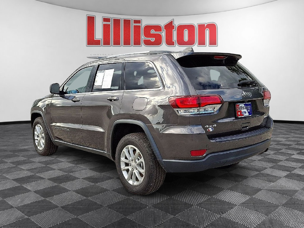 Used 2021 Jeep Grand Cherokee Laredo AWD/4WD image 4