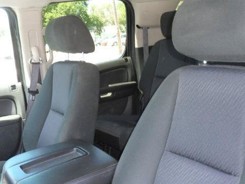 Used 2013 Chevrolet Suburban LS AWD/4WD image 22