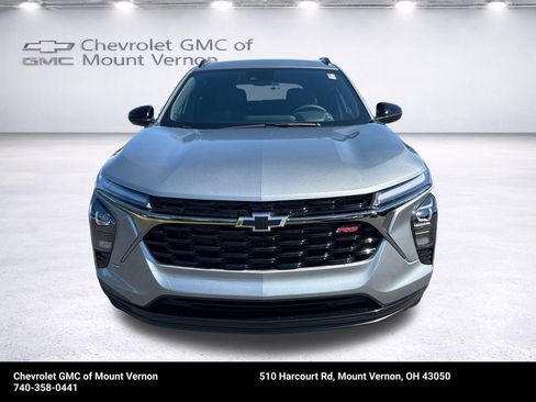 New 2026 Chevrolet Trax RS w/ Driver Confidence Package FWD image 9