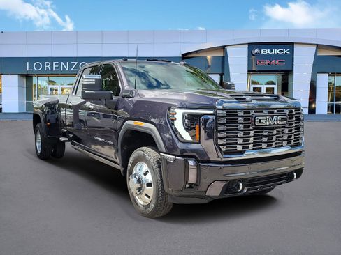 Used 2024 GMC Sierra 3500 Denali Ultimate image 3