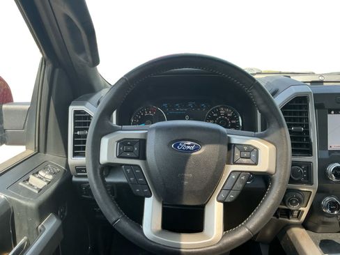 Used 2019 Ford F150 Lariat w/ Equipment Group 502A Luxury AWD/4WD image 12