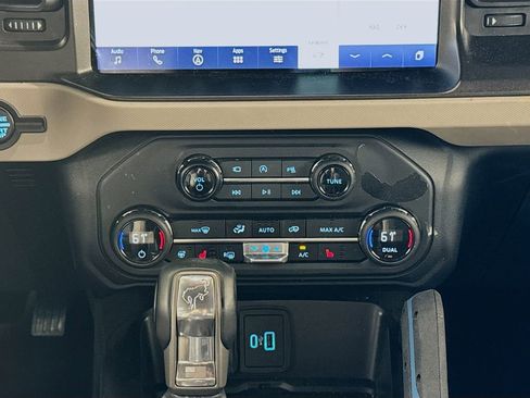 Used 2023 Ford Bronco Wildtrak AWD/4WD image 16