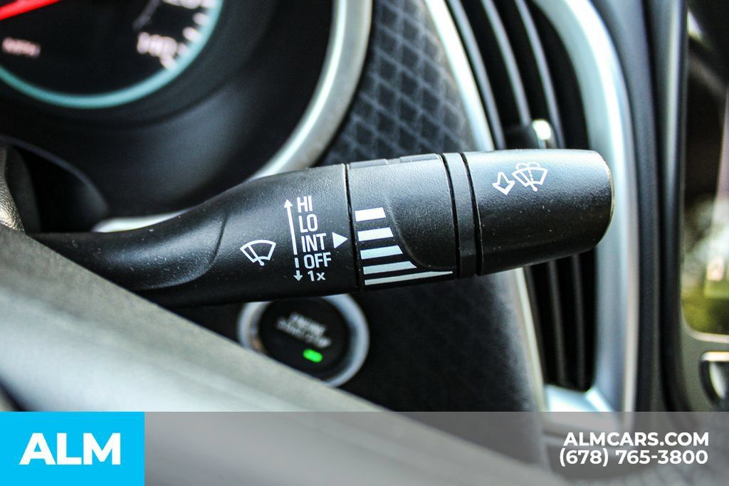 Used 2025 Chevrolet Malibu LT FWD image 28