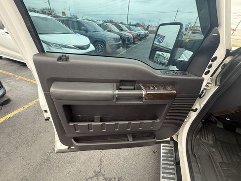 Used 2016 Ford F350 Platinum image 11
