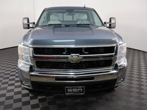 Used 2009 Chevrolet Silverado 2500 LTZ w/ Safety Package image 2