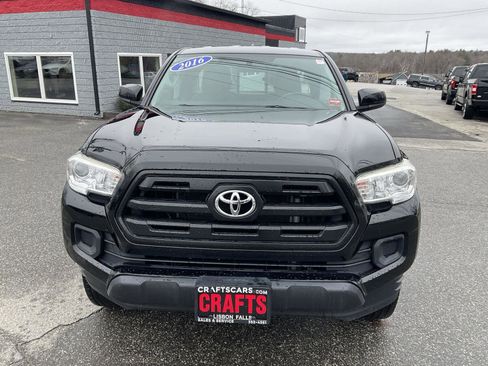 Used 2016 Toyota Tacoma SR w/ SR Convenience Package image 8