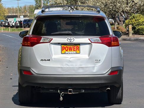 Used 2014 Toyota RAV4 XLE image 5