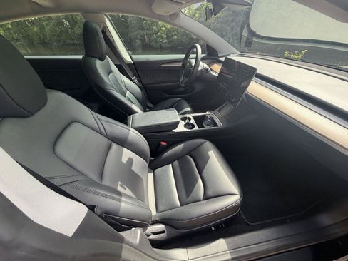 Used 2023 Tesla Model 3 Standard Range RWD image 11