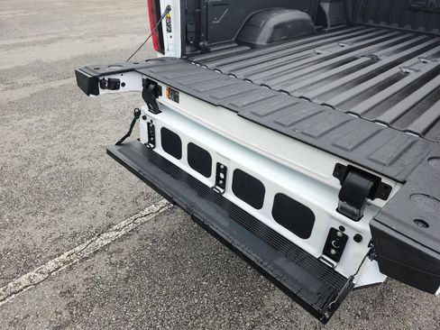 Used 2025 GMC Sierra 2500 Denali w/ Denali Reserve Package image 6