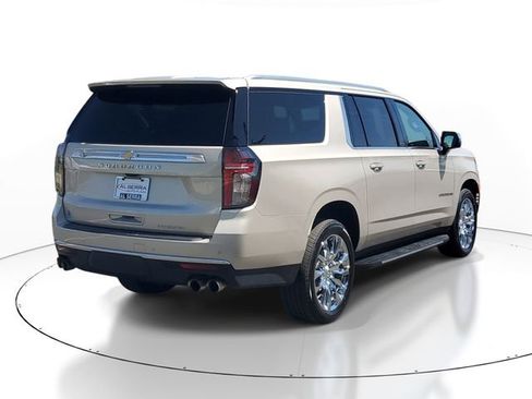 Certified 2021 Chevrolet Suburban Premier AWD/4WD image 4