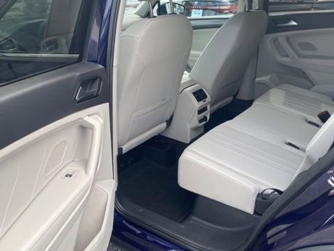Used 2023 Volkswagen Tiguan SE FWD image 8