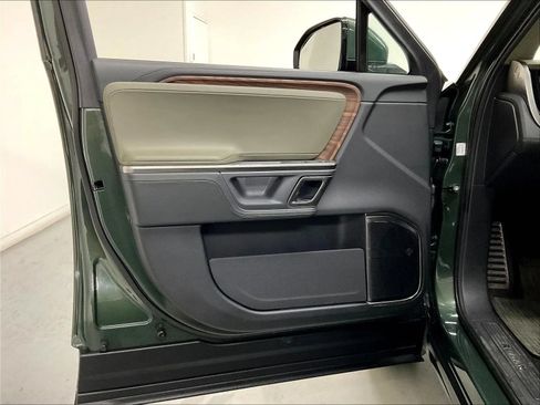 Used 2024 Rivian R1S Adventure Dual AWD/4WD image 17