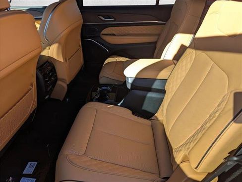 New 2025 Jeep Grand Cherokee L Summit image 15