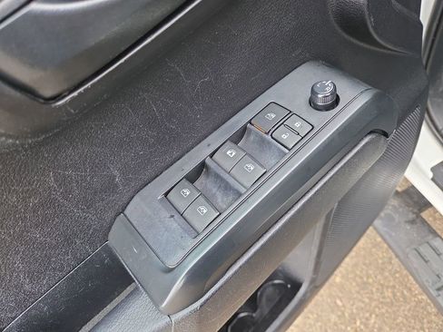 Used 2023 Toyota Tacoma SR image 20