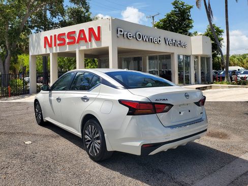 Certified 2023 Nissan Altima 2.5 SV image 6
