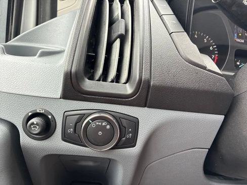 Used 2019 Ford Transit 150 XLT RWD image 30