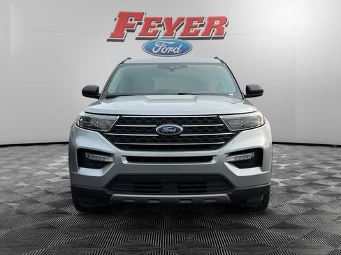 Certified 2023 Ford Explorer XLT w/ Equipment Group 202A AWD/4WD image 7