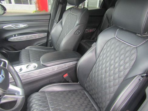 Used 2022 Genesis GV70 3.5T Sport w/ Sport Advanced Package image 8