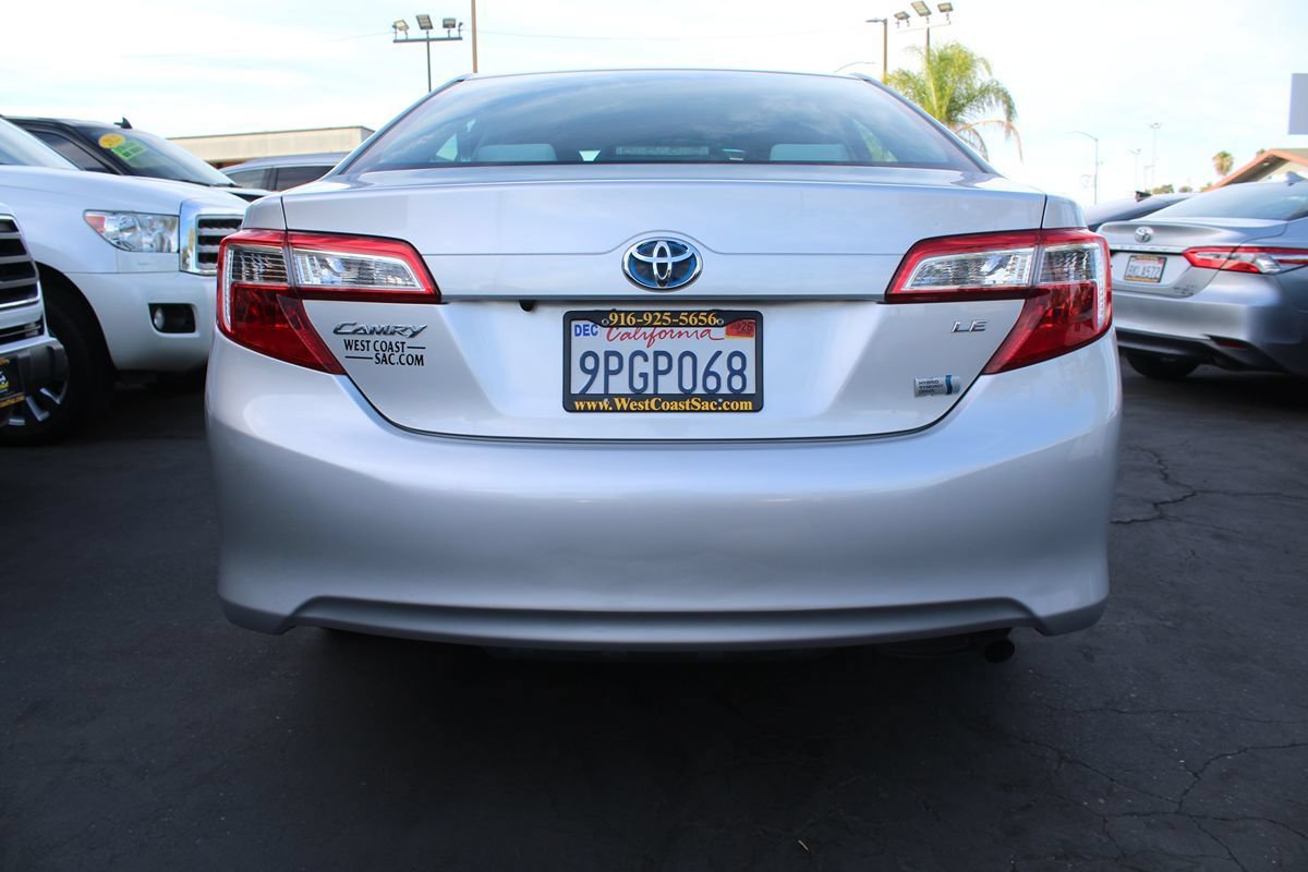 Used 2014 Toyota Camry LE FWD image 14