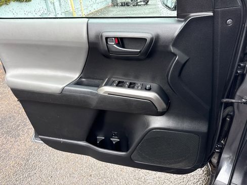 Certified 2021 Toyota Tacoma SR5 image 23