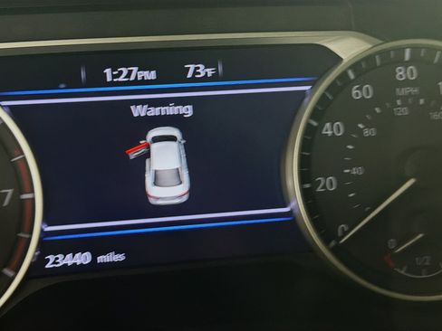 Used 2024 Nissan Sentra SV FWD image 18