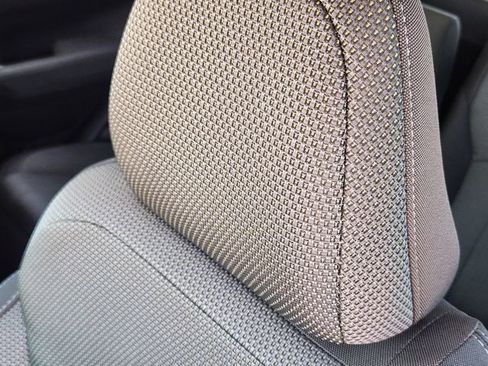 Used 2024 Subaru Crosstrek 2.0i Premium image 15