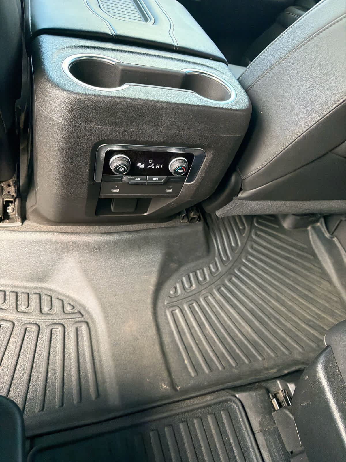 Used 2021 Chevrolet Tahoe LT RWD image 17
