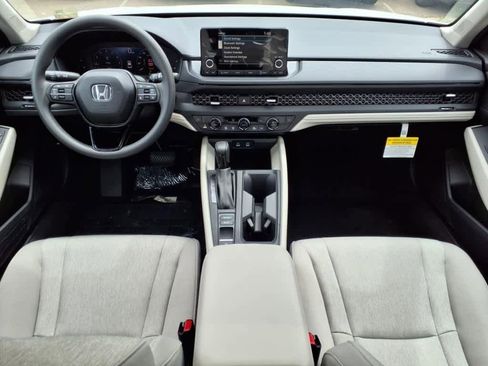 New 2025 Honda Accord SE image 11