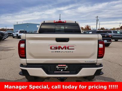 New 2026 GMC Canyon Elevation w/ Convenience Package
