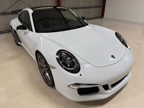 Used 2016 Porsche 911 Carrera S image 17