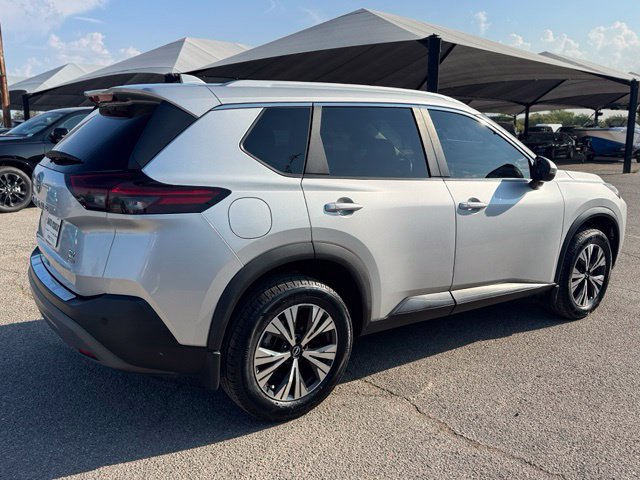 Used 2022 Nissan Rogue SV w/ SV Premium Package FWD image 6