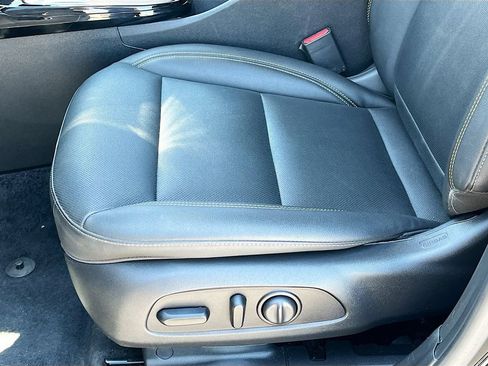 Used 2025 Chevrolet Trax ACTIV w/ Sunroof Package FWD image 19