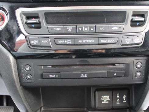 Used 2017 Honda Pilot Elite image 20