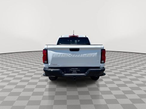 Used 2024 Chevrolet Colorado Z71 w/ Advanced Trailering Package AWD/4WD image 11