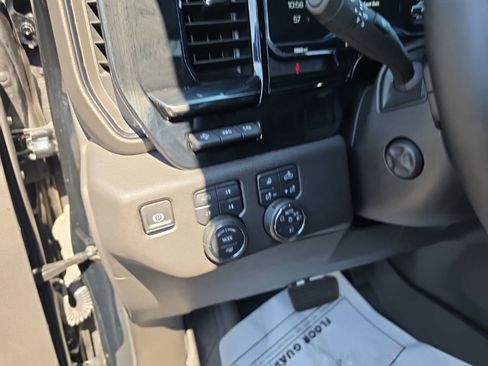 Used 2025 Chevrolet Silverado 1500 ZR2 w/ Technology Package AWD/4WD image 14