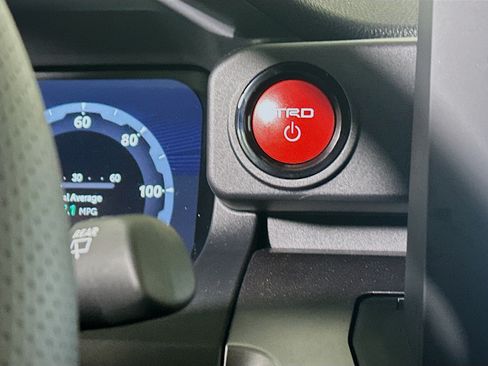 Used 2025 Toyota 4Runner TRD Off-Road AWD/4WD image 19