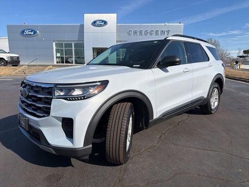 New 2026 Ford Explorer Active image 1