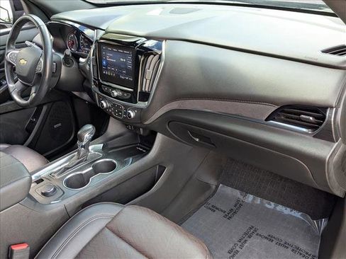 Used 2022 Chevrolet Traverse High Country w/ LPO, Cargo Package image 22