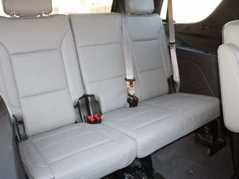 Used 2021 GMC Yukon SLT w/ SLT Premium Package image 20